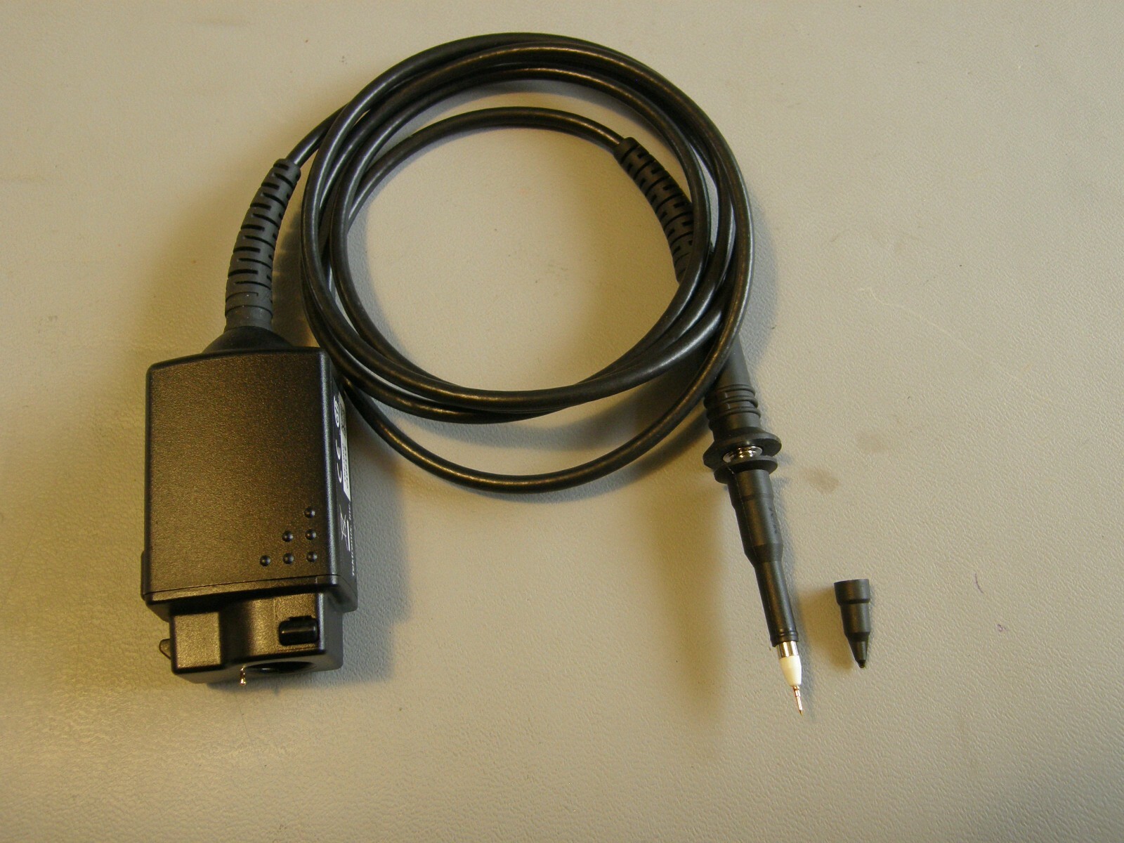 TEKTRONIX TPP1000 PASSIVE VOLTAGE PROBE ( with accessories)