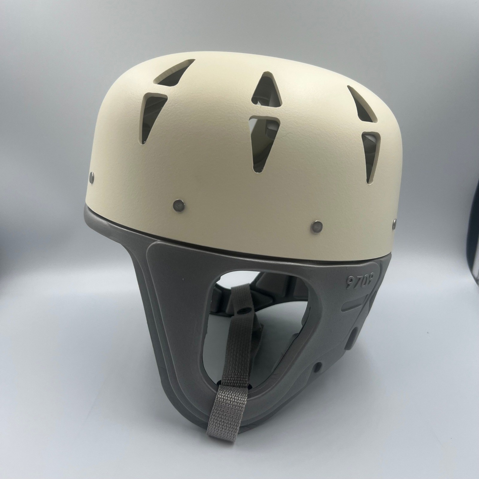 Danmar Products 9709 Medium Hard Shell Comfy Cap Protective Helmet Cream & Grey