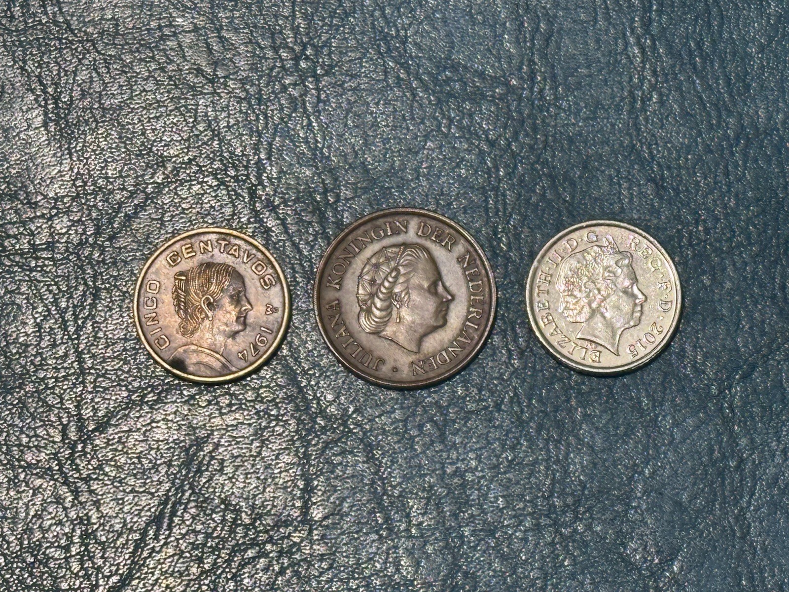 Lot 3 Coins. 1963 Netherlands 5c /1974 mo Mexico 5 Centavos/2015 UK 5 Pence