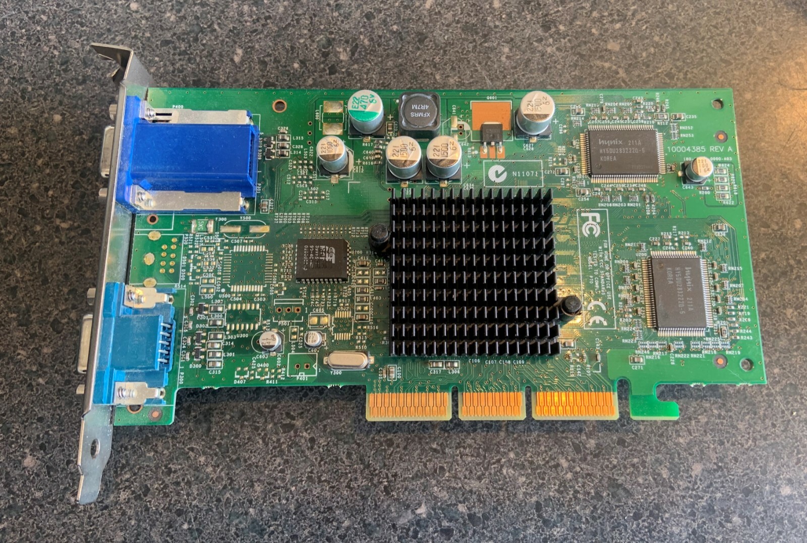 Nvidia 32MB AGP Duel VGA 10004385