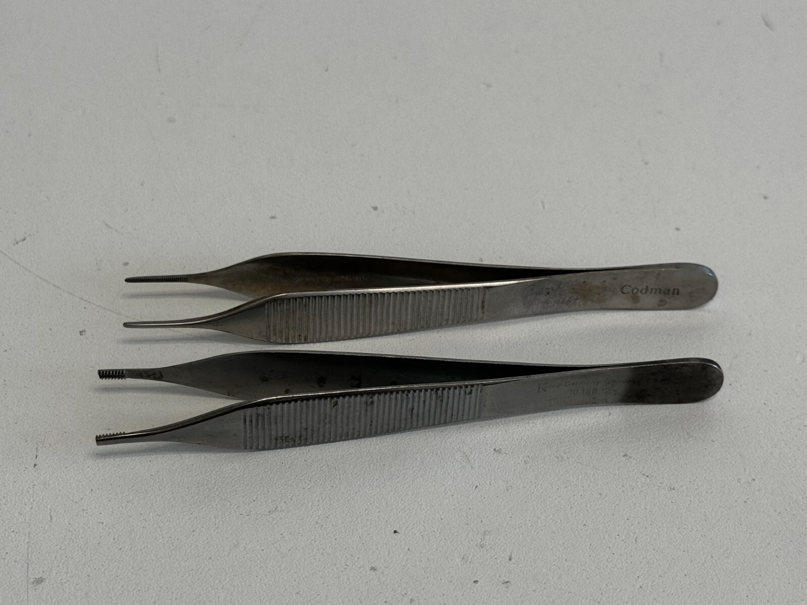 Shelf 4:  Lot of 2 Konig 10.188.12 & Codman SRH-CS-1Q Forceps