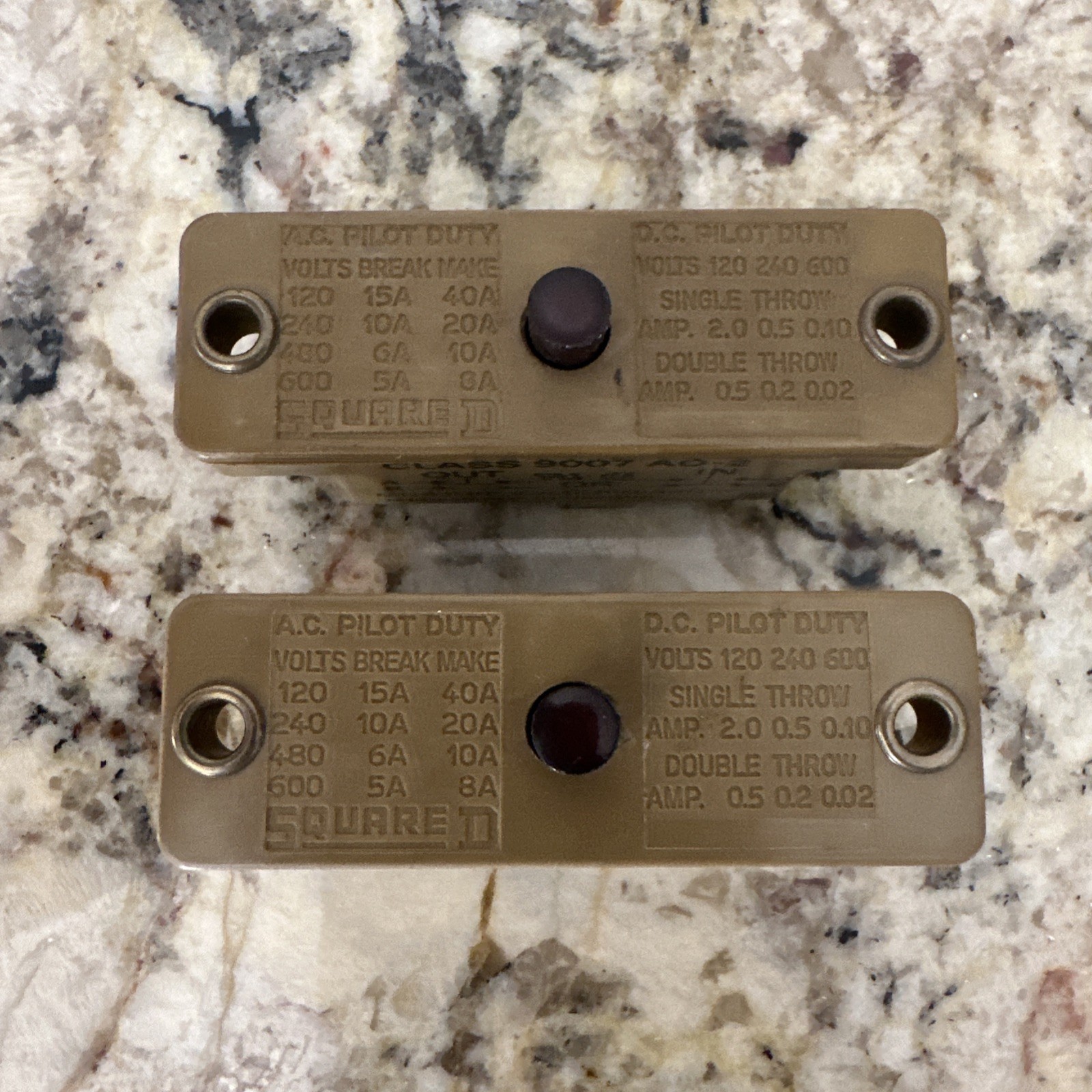 2x Square D 9007-AO2 Limit Switch NEW WITHOUT BOX - FAST SHIPPING