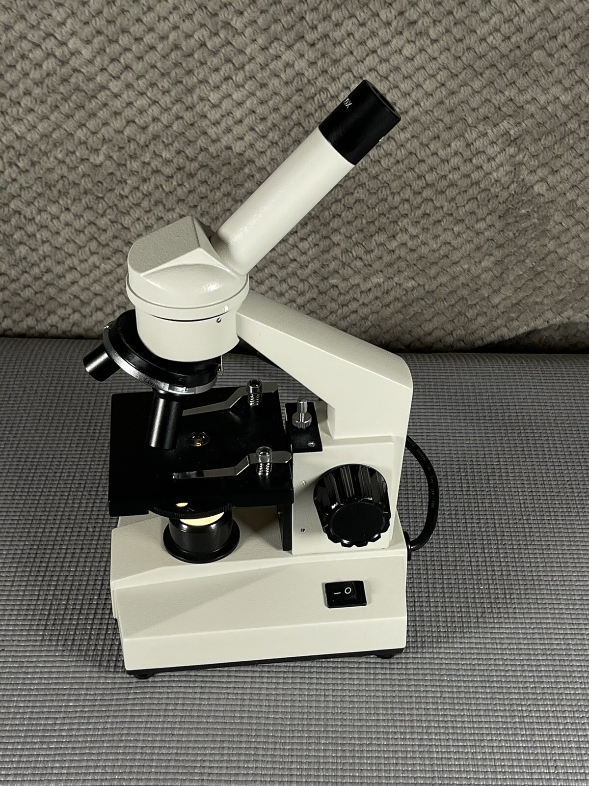 Wards 24-2130 Microscope with objectives 4x, 10x, 40x Walter WF10X