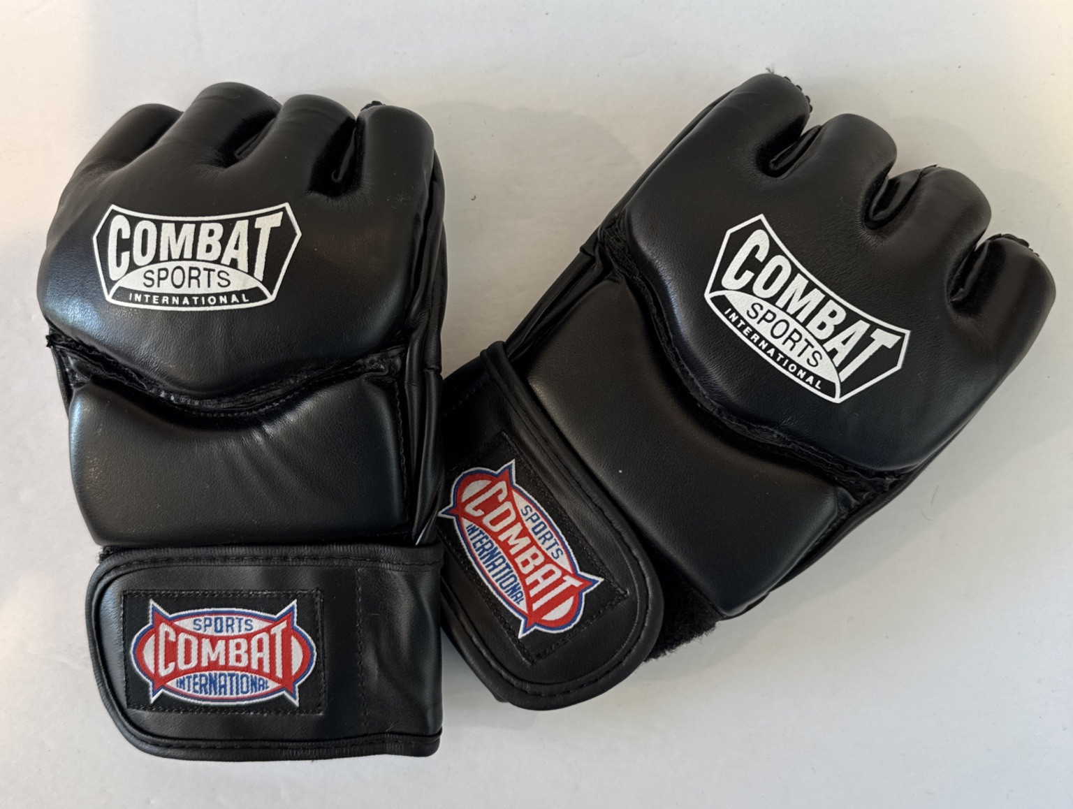 Sports Pro Style MMA Gloves Unisex XL Black Combat Sports International