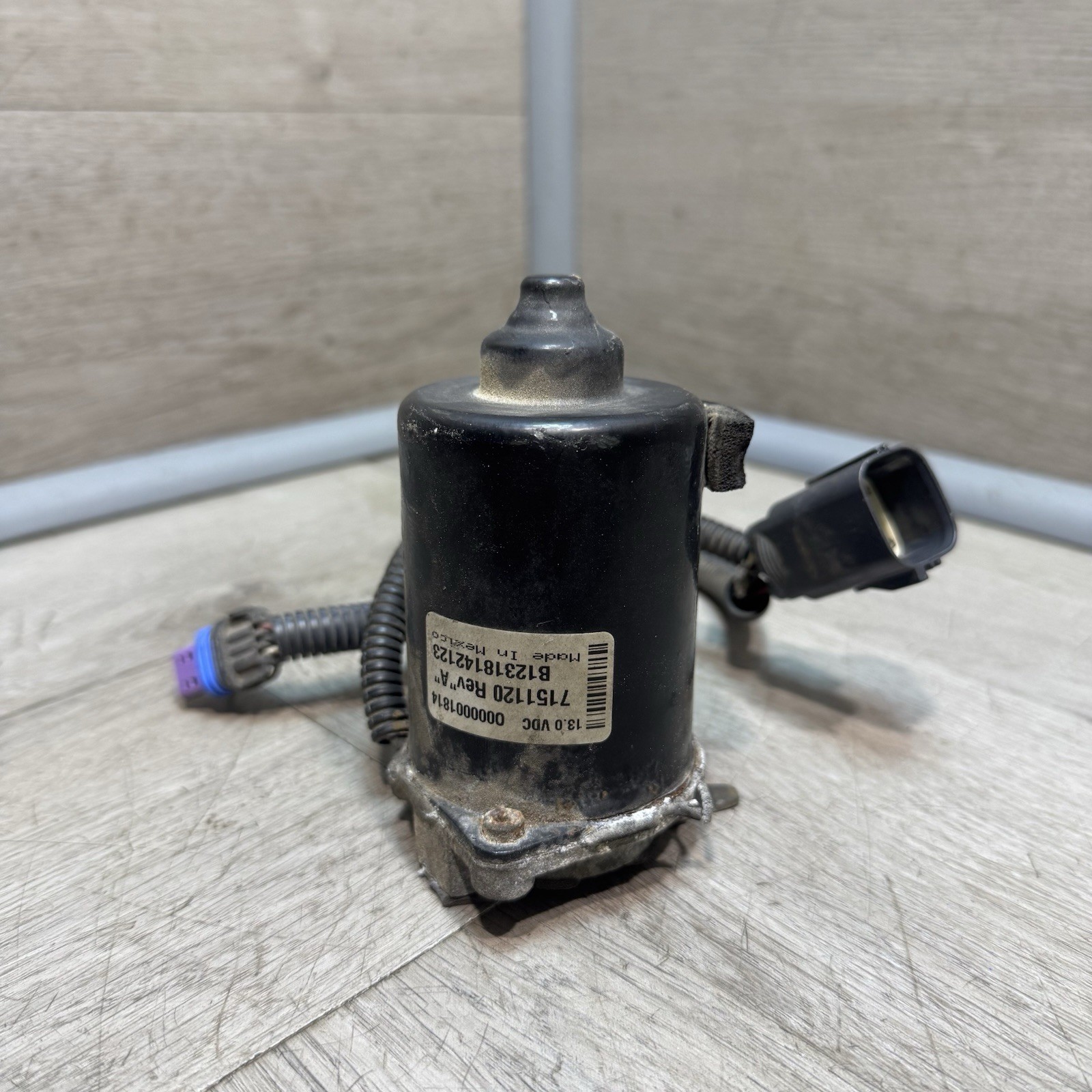2010-2015 JAGUAR XF ELECTRIC HANDBRAKE PARKING BRAKE ACTUATOR MOTOR 7151120