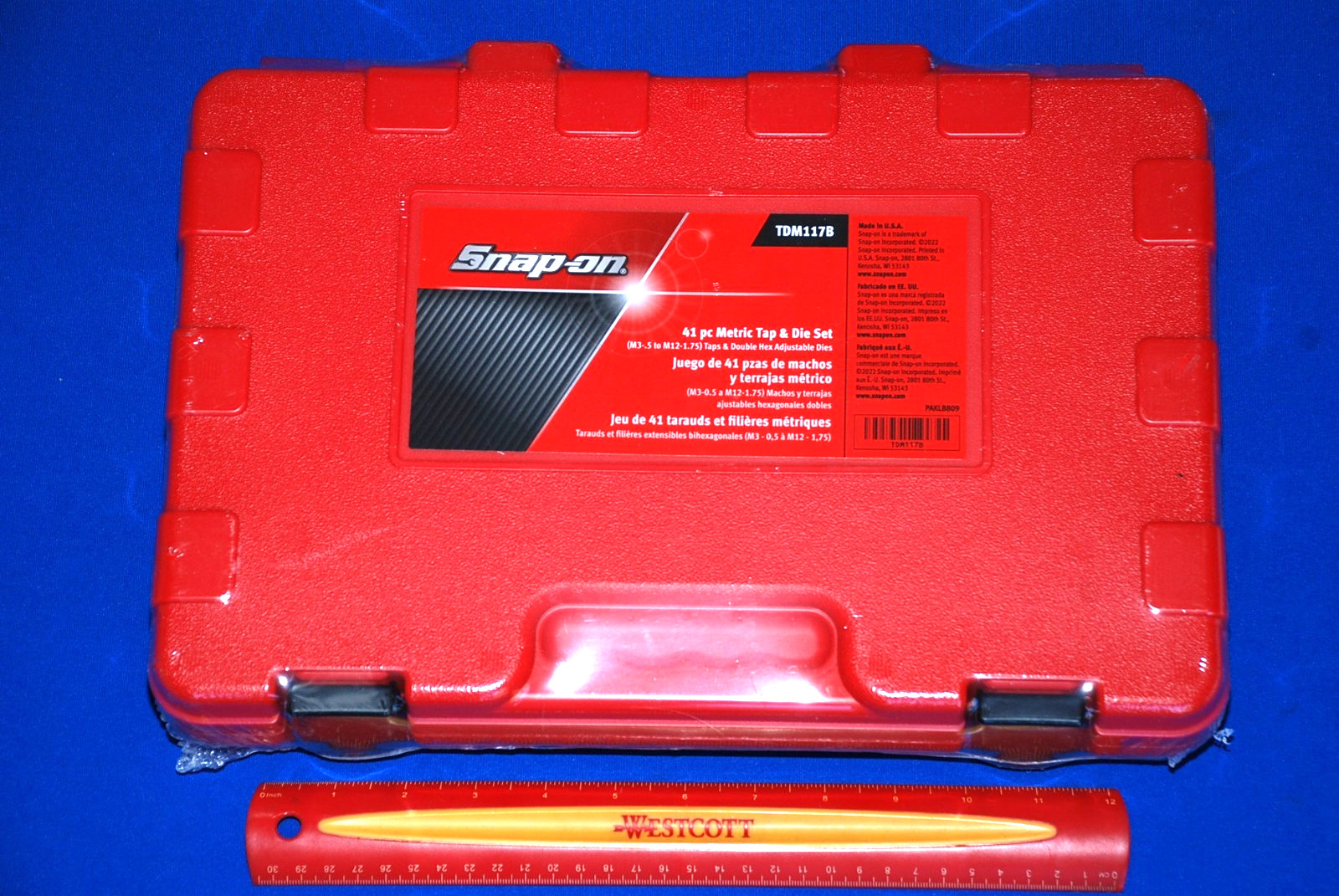 Snap-On Tools NEWEST Factory Sealed 41 Piece METRIC Tap and Die Set TDM117B