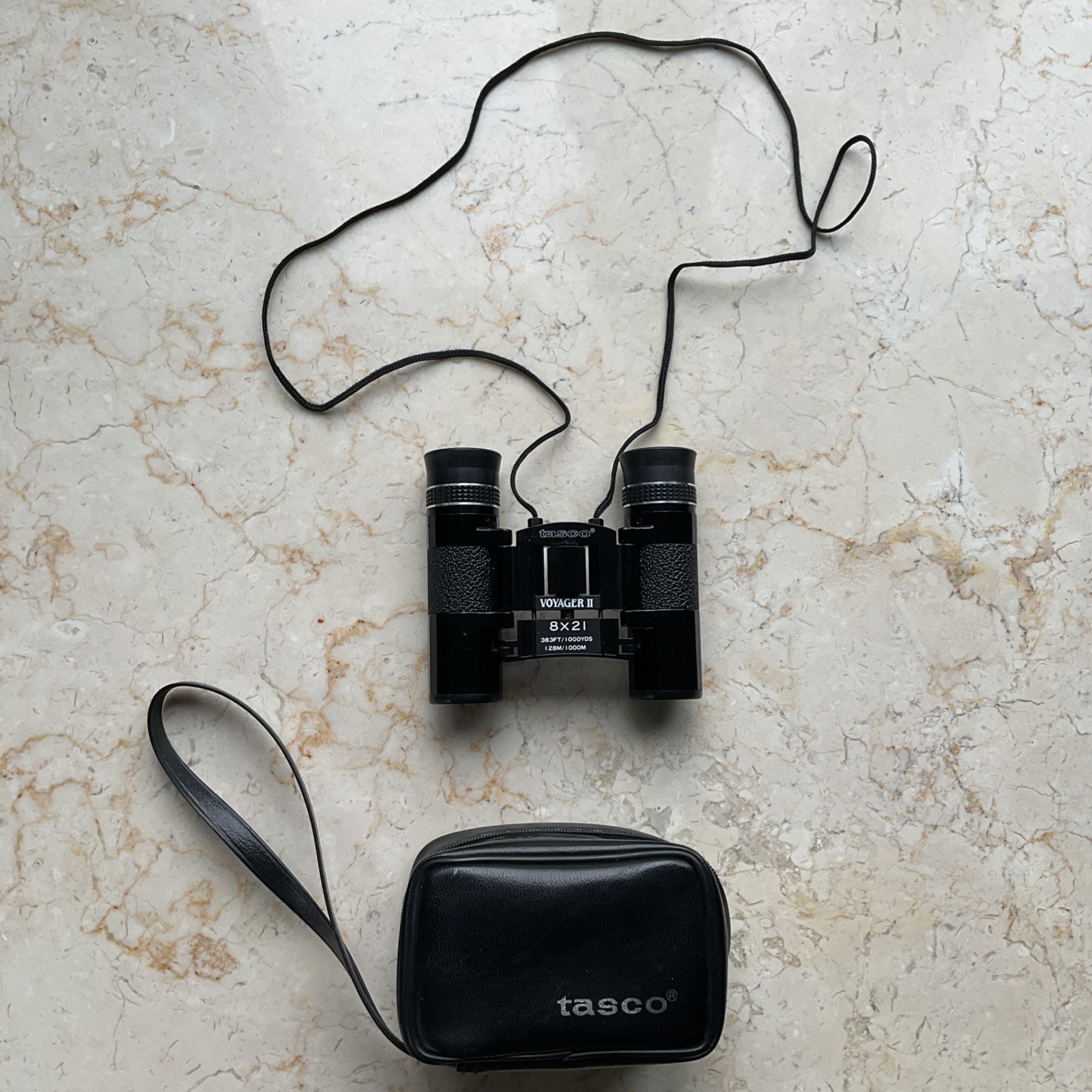 Tasco Voyager II 8x21 Compact Binoculars with carry Case