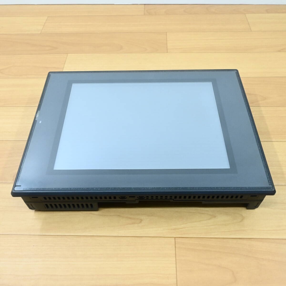 Keyence VT3-V10 Operator Interface Panel Touch Screen tested