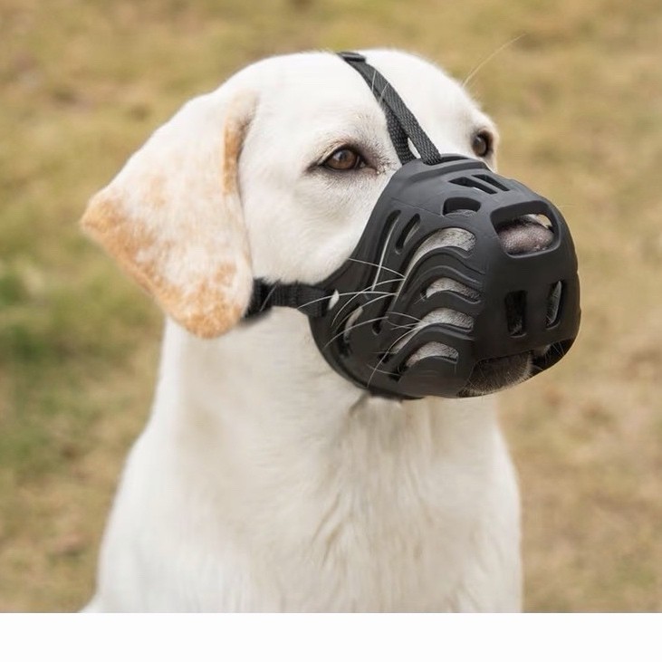 Dog Muzzle for Large Dogs, Silicone Dog Muzzle, Dogs Can Pant and Drink.