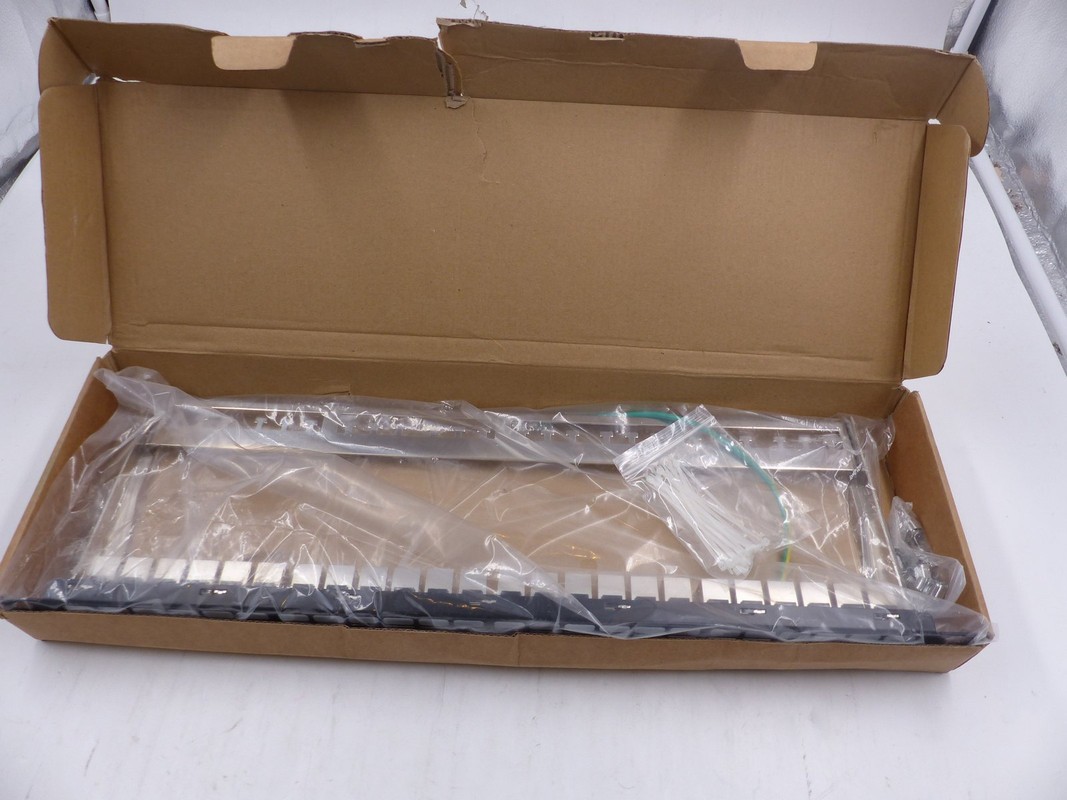 DETROIT PACKING CO. RJ45 24 PORT CAT6 RJ45 THROUGH COUPLER PATCH PANEL