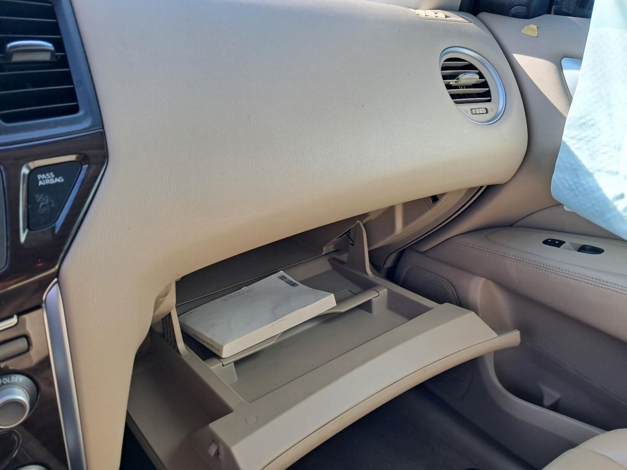 PATHFINDR 2015 Glove Box 4837613