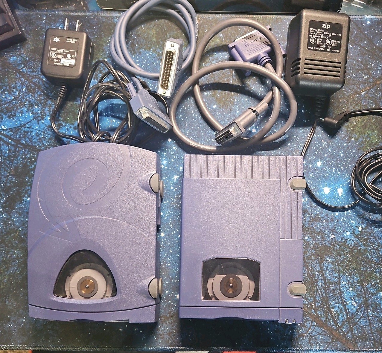 Iomega ZIP Z250S + ZIP Z100P2 + Parallel SCSI Cable + Power Adapters