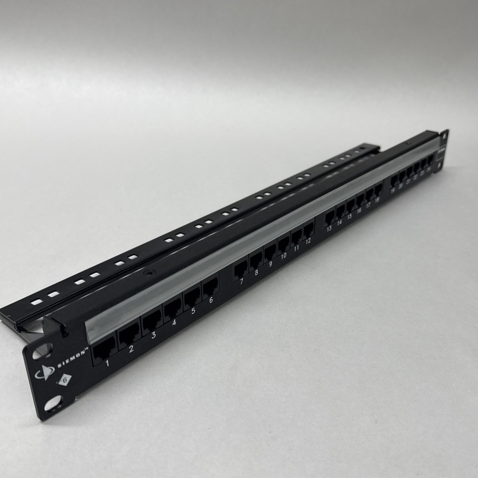 Siemon HD6‑24 24‑Port Flat Cat6 Patch Panel • Universal 110 Wiring T568A/B