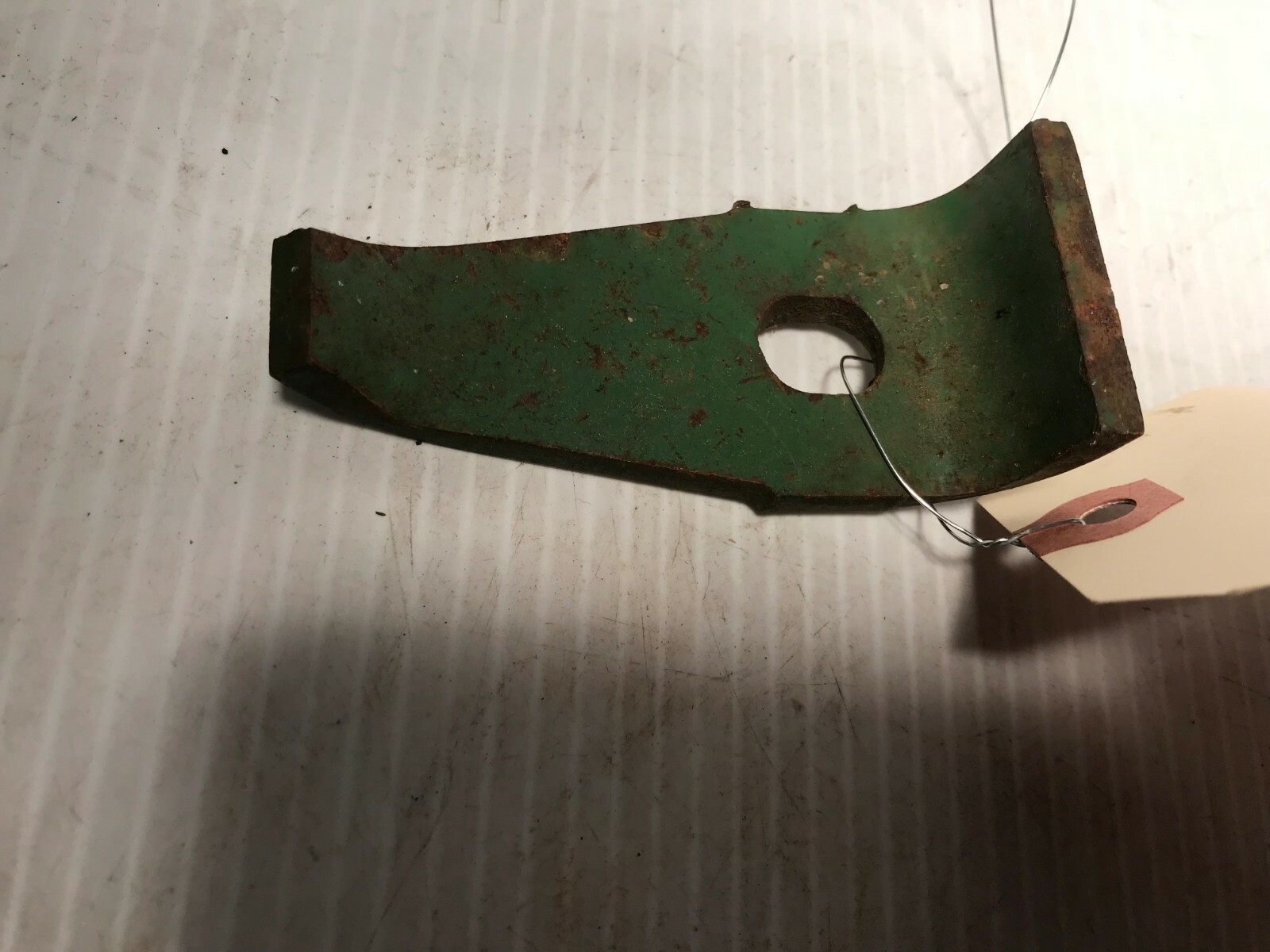 E59005 GENUINE JOHN DEERE Original Equipment CLIP