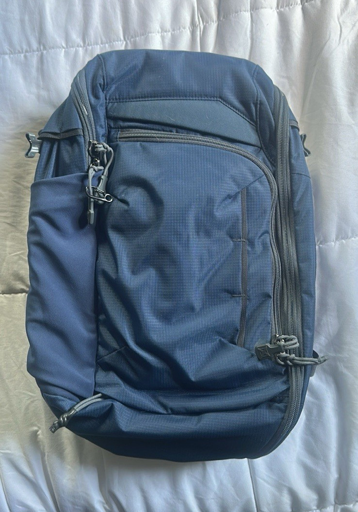 Vertx 18L Sling Blue Water Resistant Pack w/ Laptop Sleeve Fits 15"