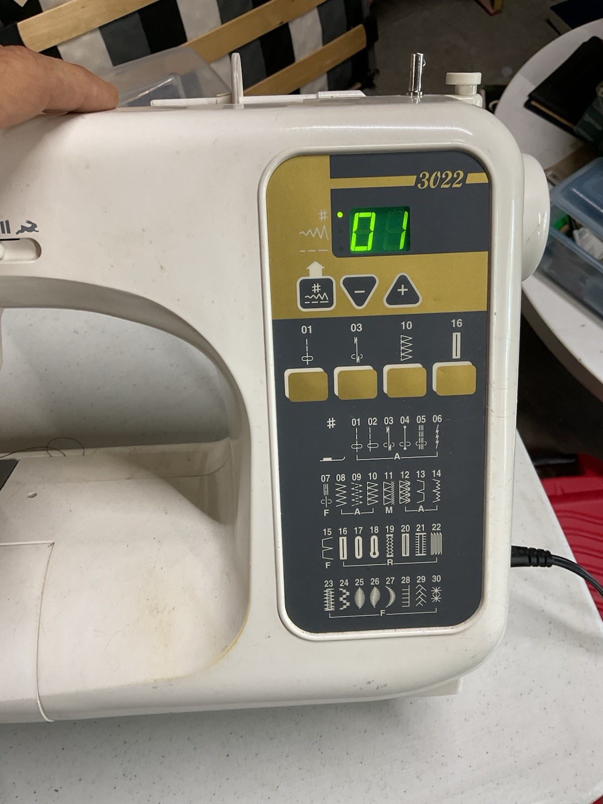 Janome 3022 computerized sewing machine No Pedal