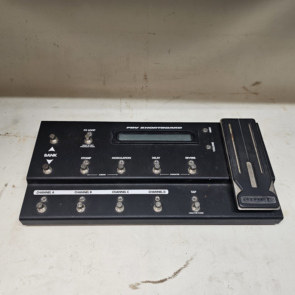 LINE 6 FBV SHORTBOARD FOOT CONTROLLER PEDAL BOARD
