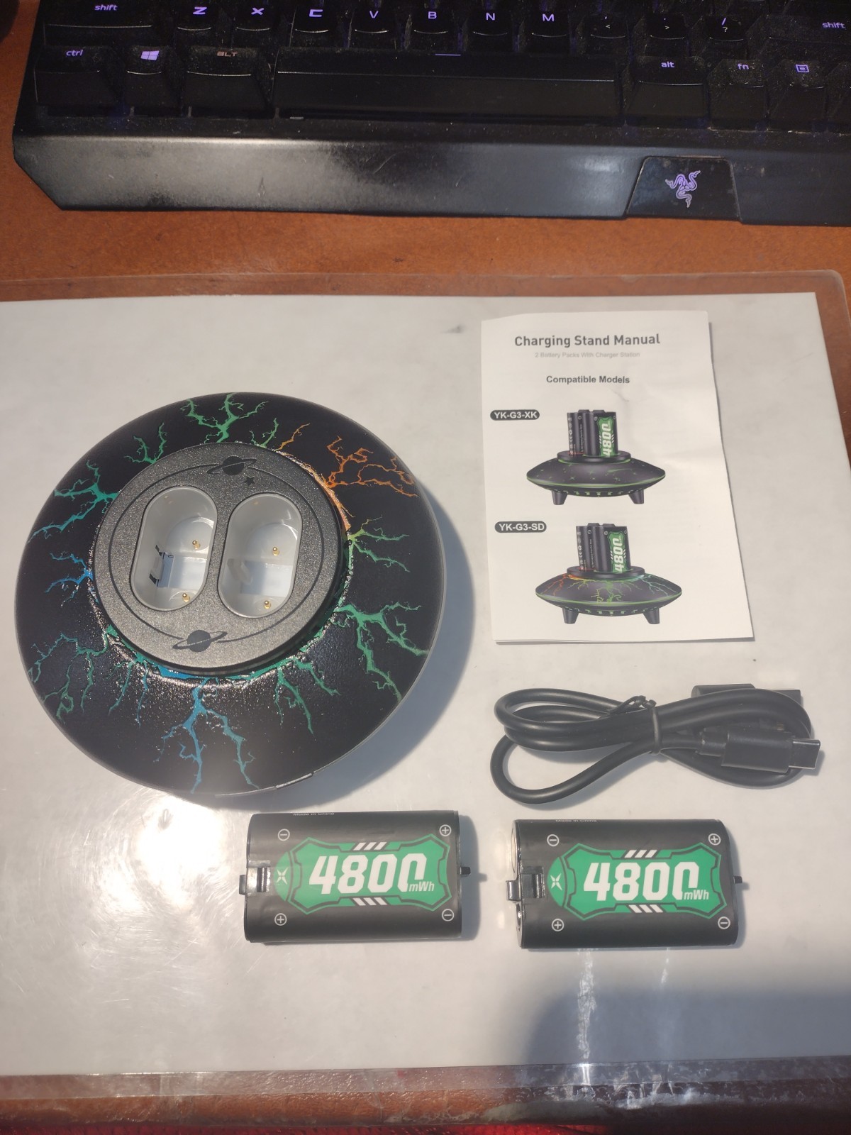 RECHARGEABLE BATTERY CHARGER FOR XBOX CONTROLLER XOO4CK1TDH