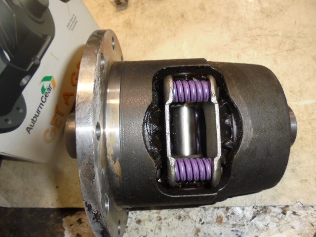 Limited Slip Differential AUBURN GEAR 542018 GM 8.5 8.6 28T 10 Bolt 2.73 Up