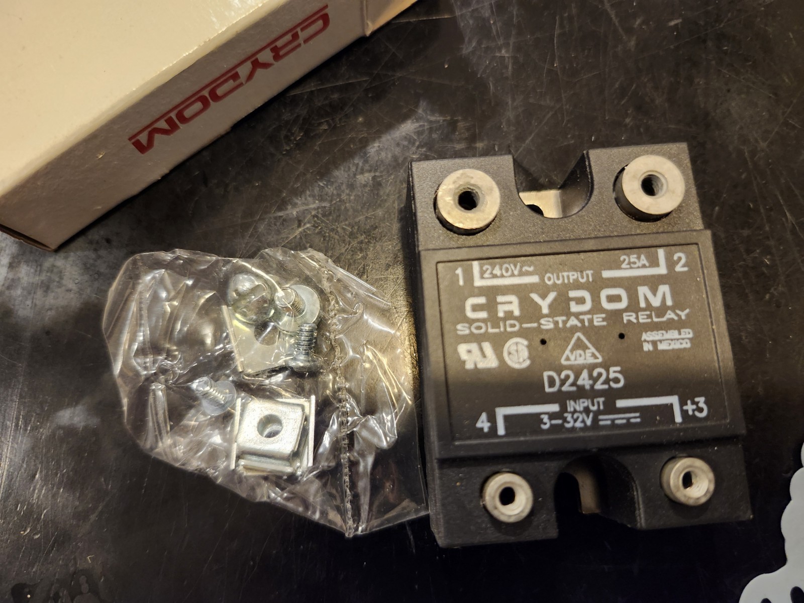 Crydom D2425 Relay Solid State Relay 25A/240V You get Three (3) units FREE SHIP