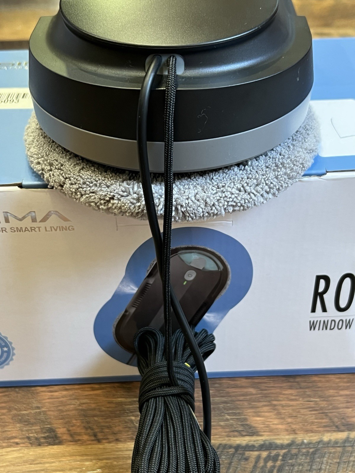 X1 Window Cleaning Robot 6400Pa Smart Variable Suction Dual Spray Remote