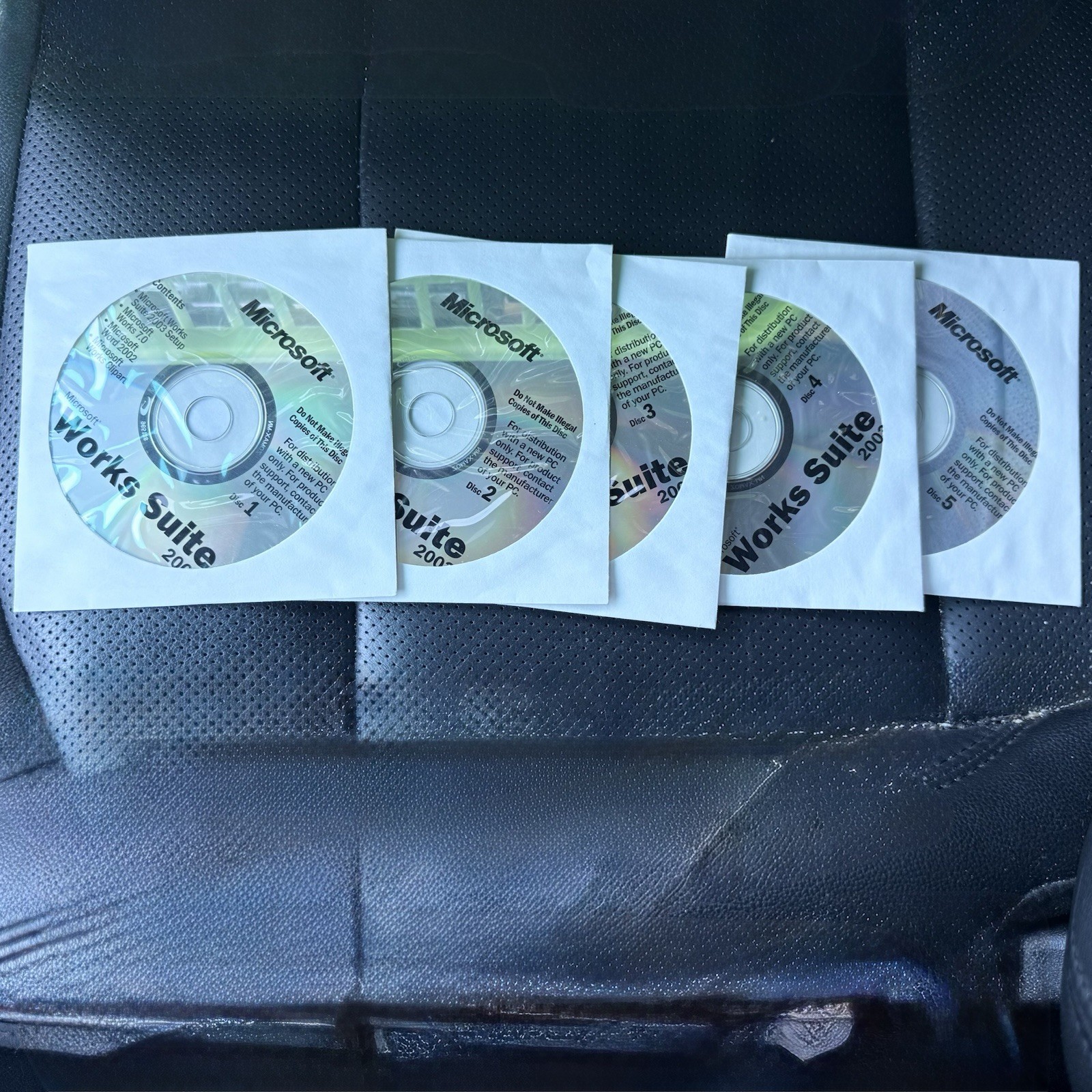 Microsoft Works Suite 2003 Software CD - Comes With Product Key