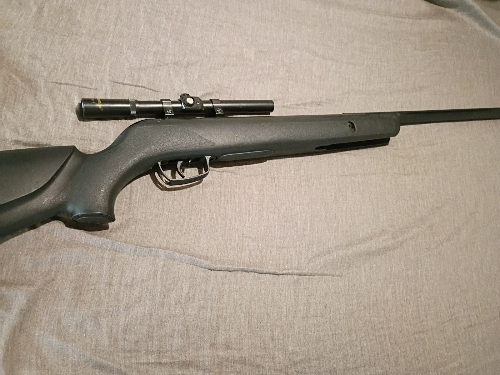 Gamo Big Cat 1250. Air Rifle,.177 cal. Crossman 12×15 Scope,  Pre Owned