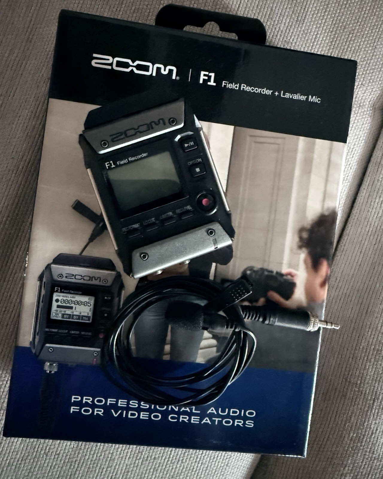 Zoom F1 Field Recorder w/ Lavalier Microphone – Tested & Working – Original Box