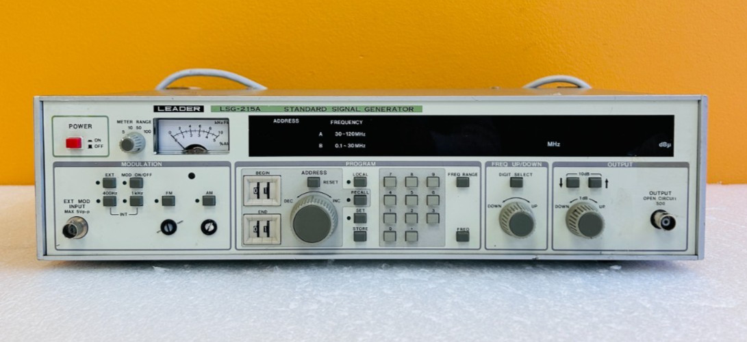 Leader LSG-215A, 0.1 to 120 MHz, 50Ω, Signal Generator ***For Parts / Repair***
