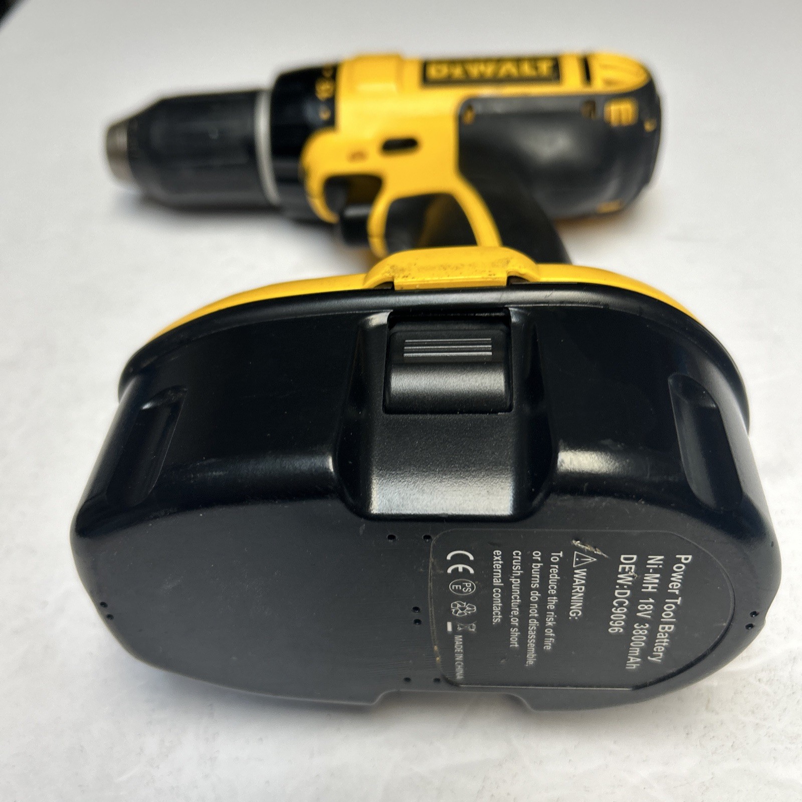 Dewalt DC720 Cordless Power Drill Driver 18V W/Battery