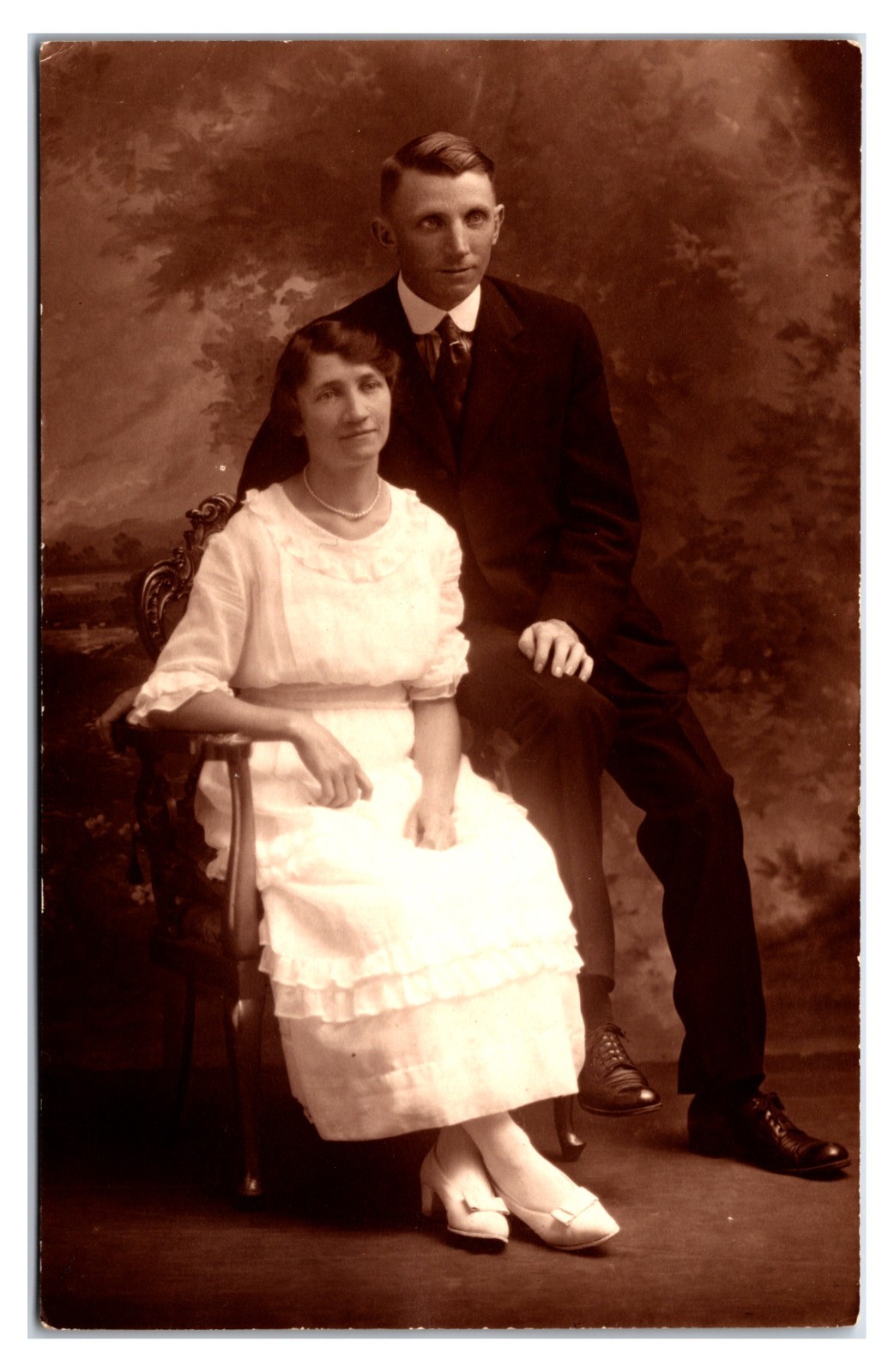 Early 1920s - Couple Wedding Picture -Real Photo Postcard (UnPosted) *RPPC*