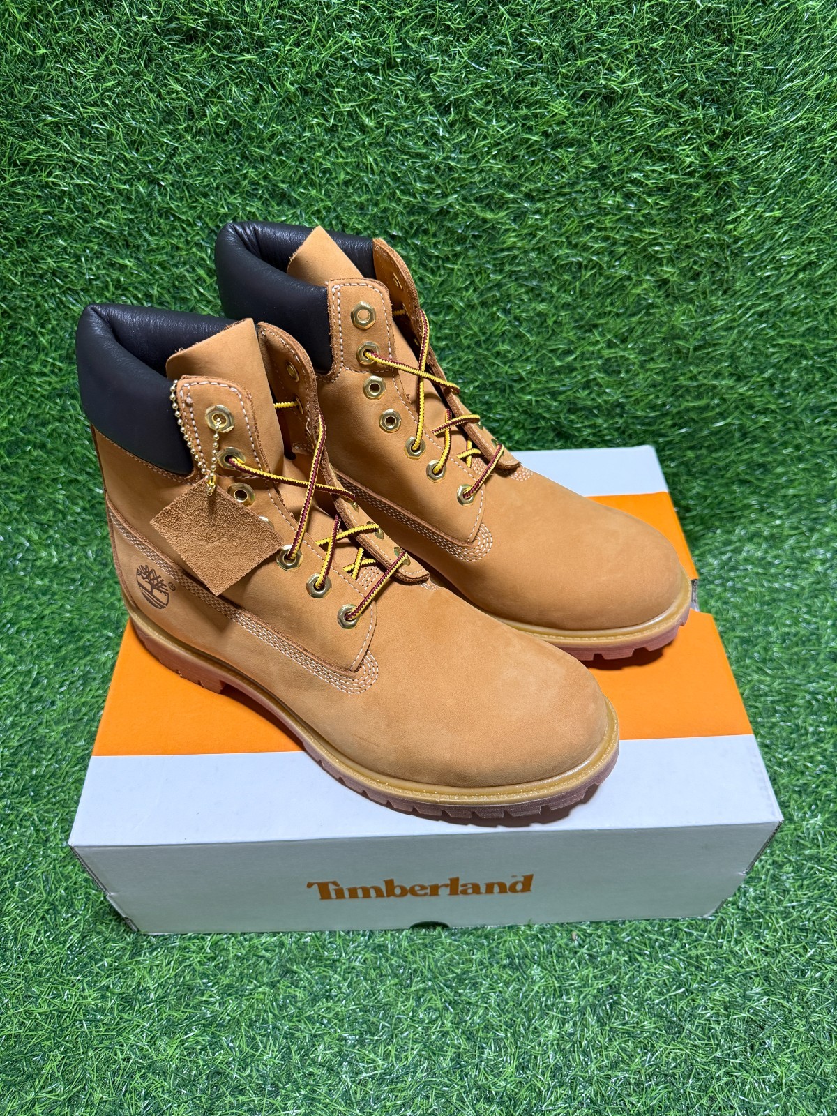 Timberland 6 Inch Boot Wheat Nubuck Premium TB010061-713 Men's Size 7-12