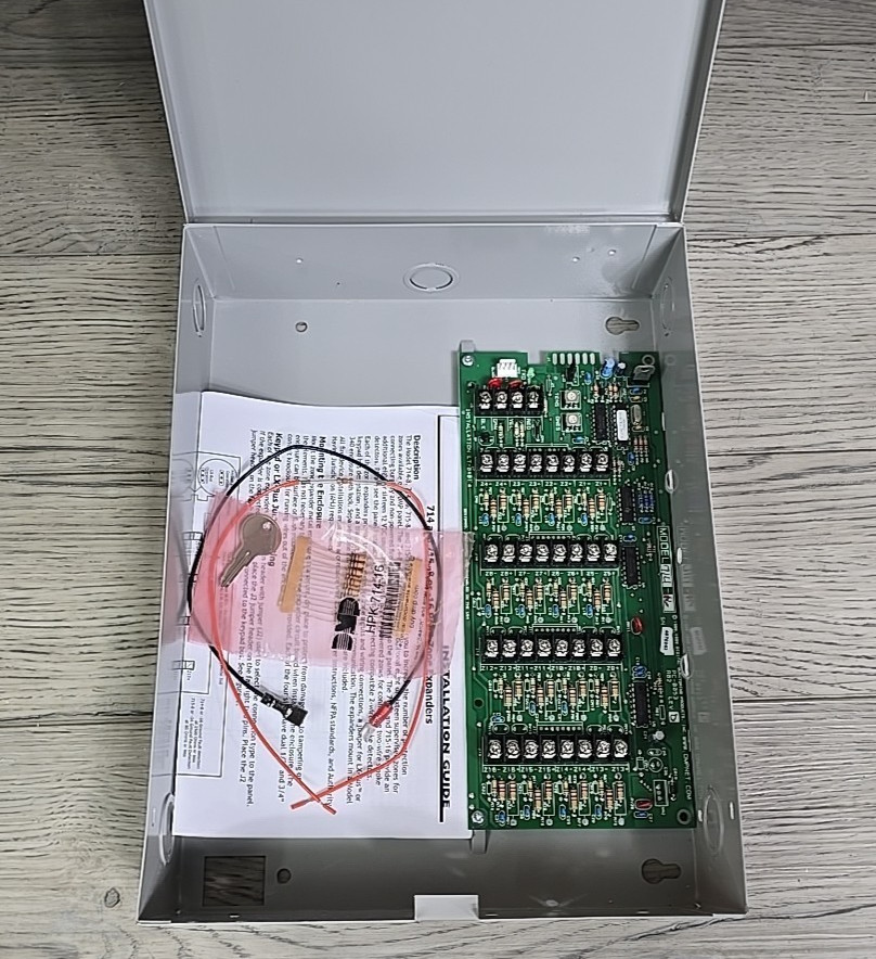 DMP 714-16 Zone Expander With 340 Gray Enclosure - Open Box