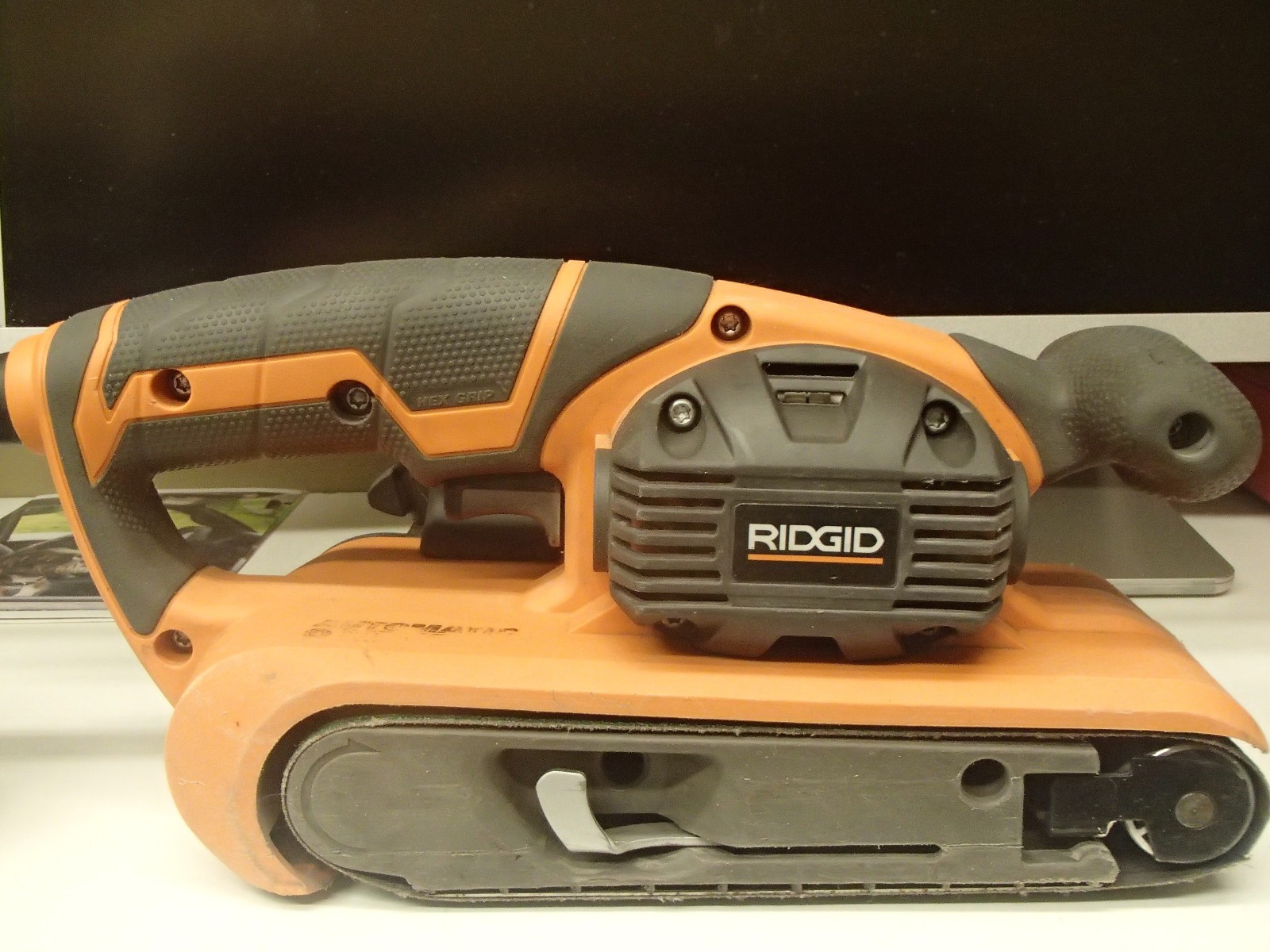 Ridgid R2740 Corded Variable Speed Belt Sander