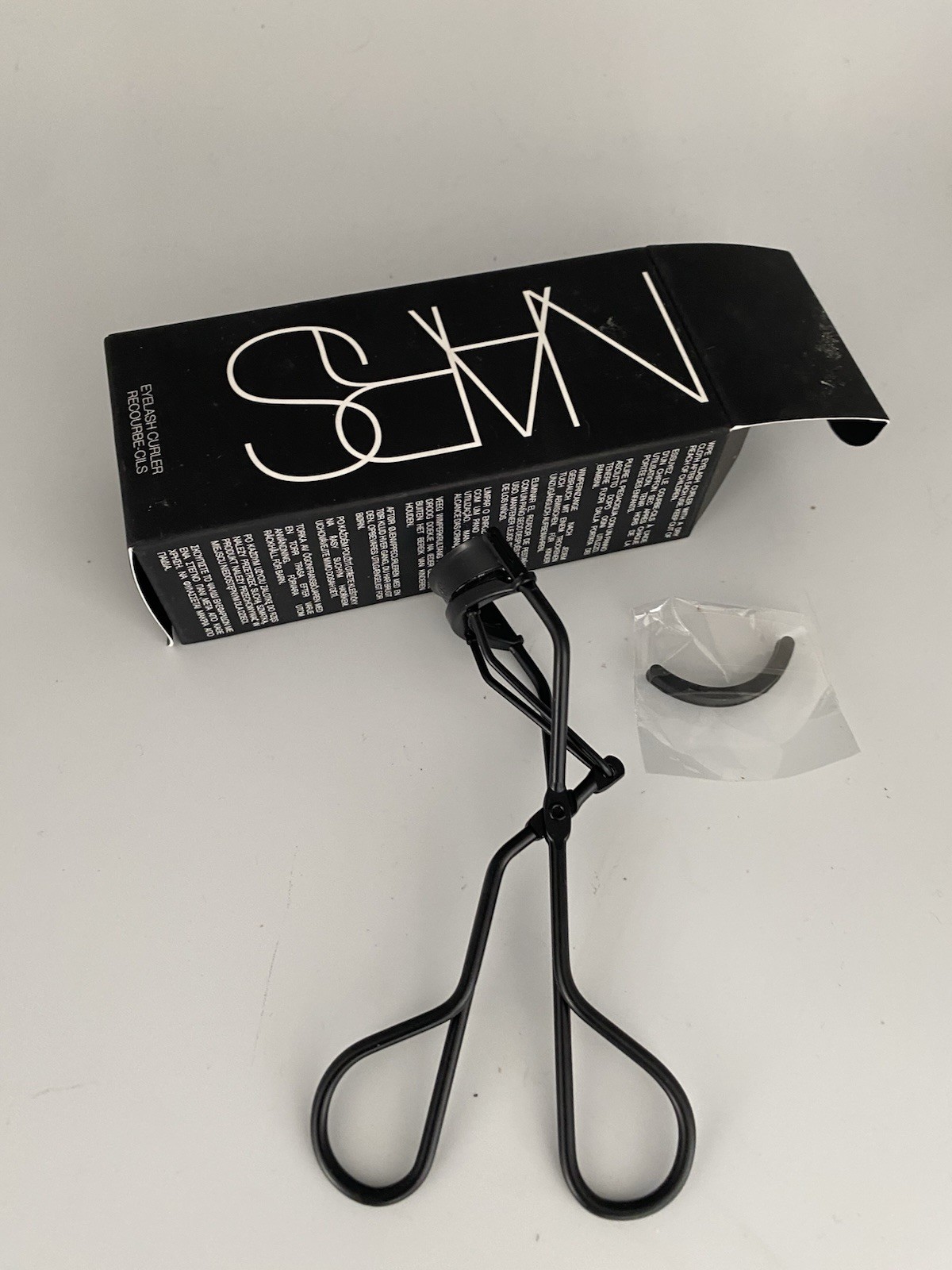 NARS Eyelash Curler - New In Box