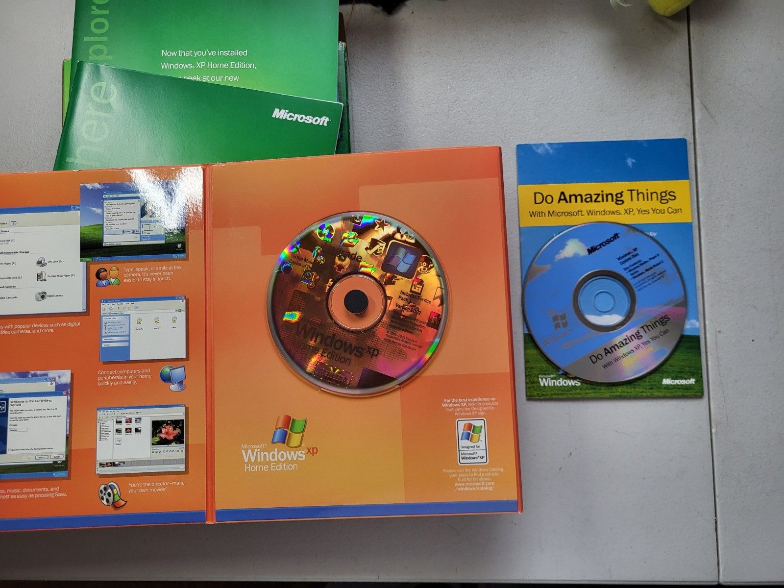 Microsoft Windows XP Home Edition Upgrade 2002 Version Complete Free Shipping