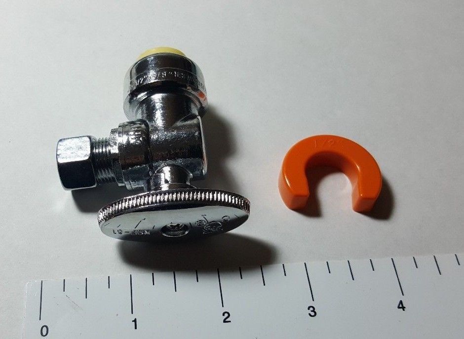10 PCS. 1/2" X 3/8" PUSH FIT 1/4-TURN ANGLE STOP VALVE WITH 1 CLIP. LEAD FREE
