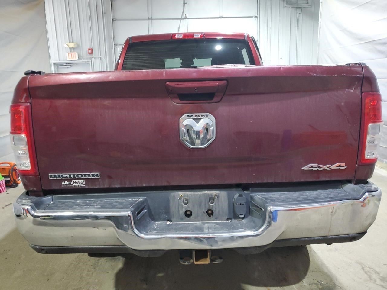 (LOCAL PICKUP ONLY) RAM2500 2020 Air Shutter 2048968