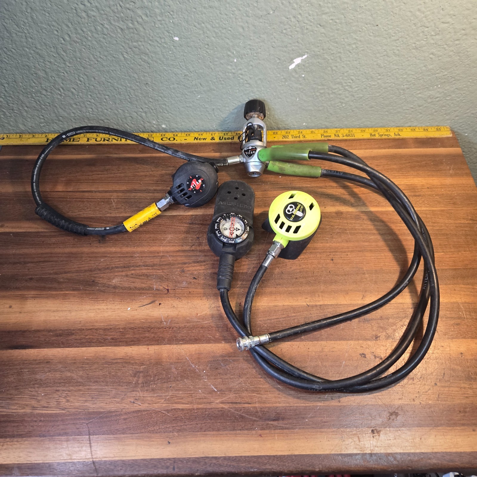 Aqualung Titan Regulator With Pivot Guages & Compass Read Untested For Parts